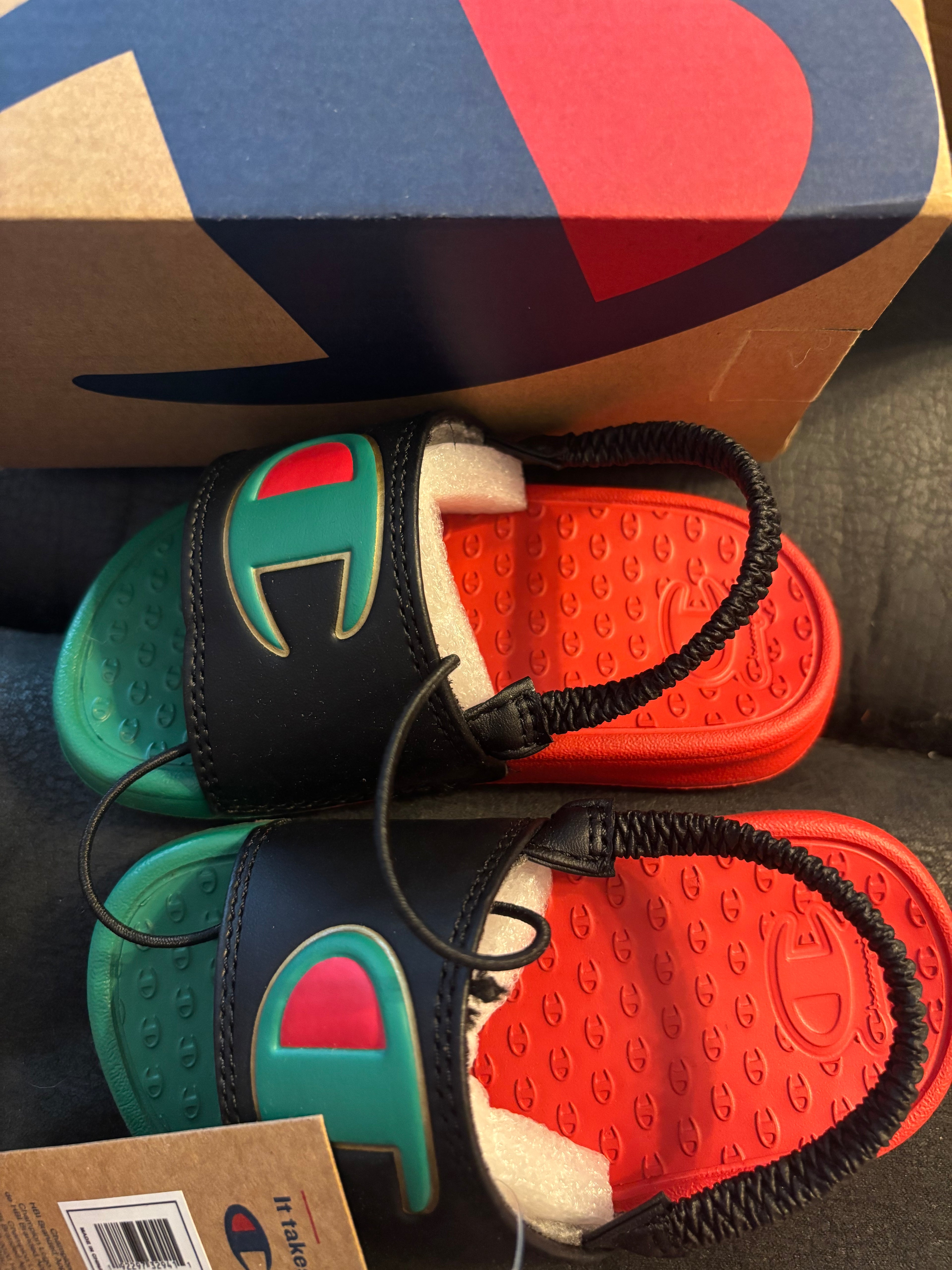 Champion Kids Rasta-Color Super Split Slides in Black, Red & Green