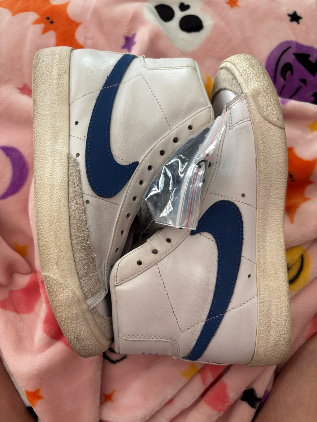Nike Blazer Mid '77 Vintage - White with Royal Blue Swoosh