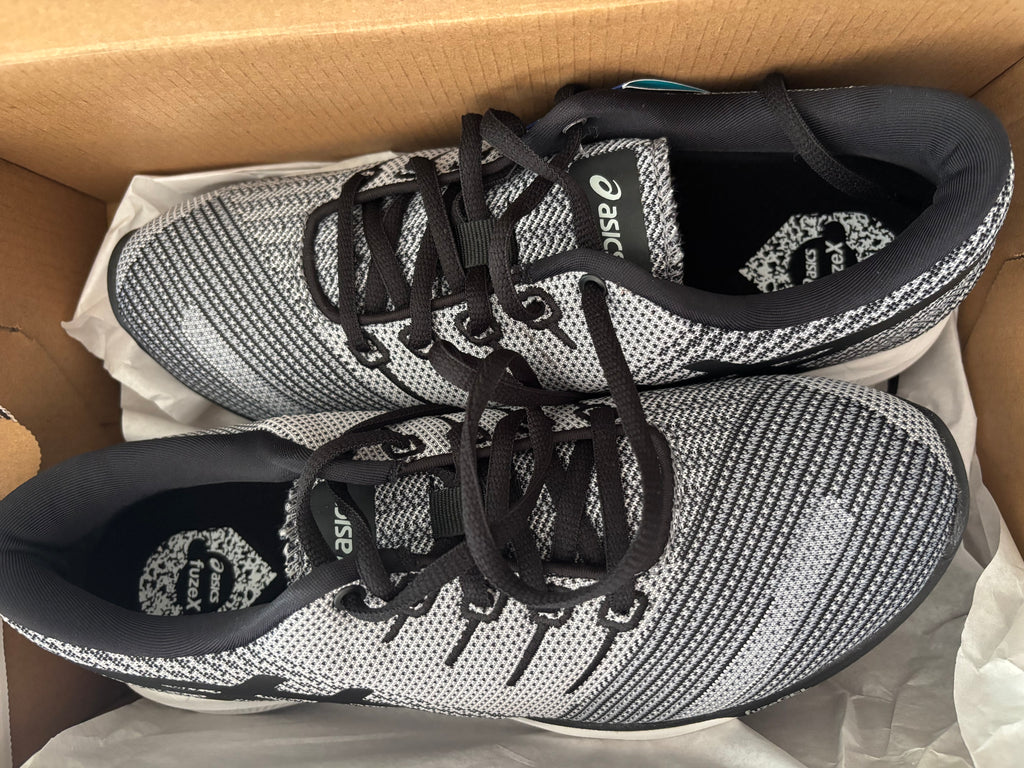 Asics Women's Knit Running Shoe - Black/Gray