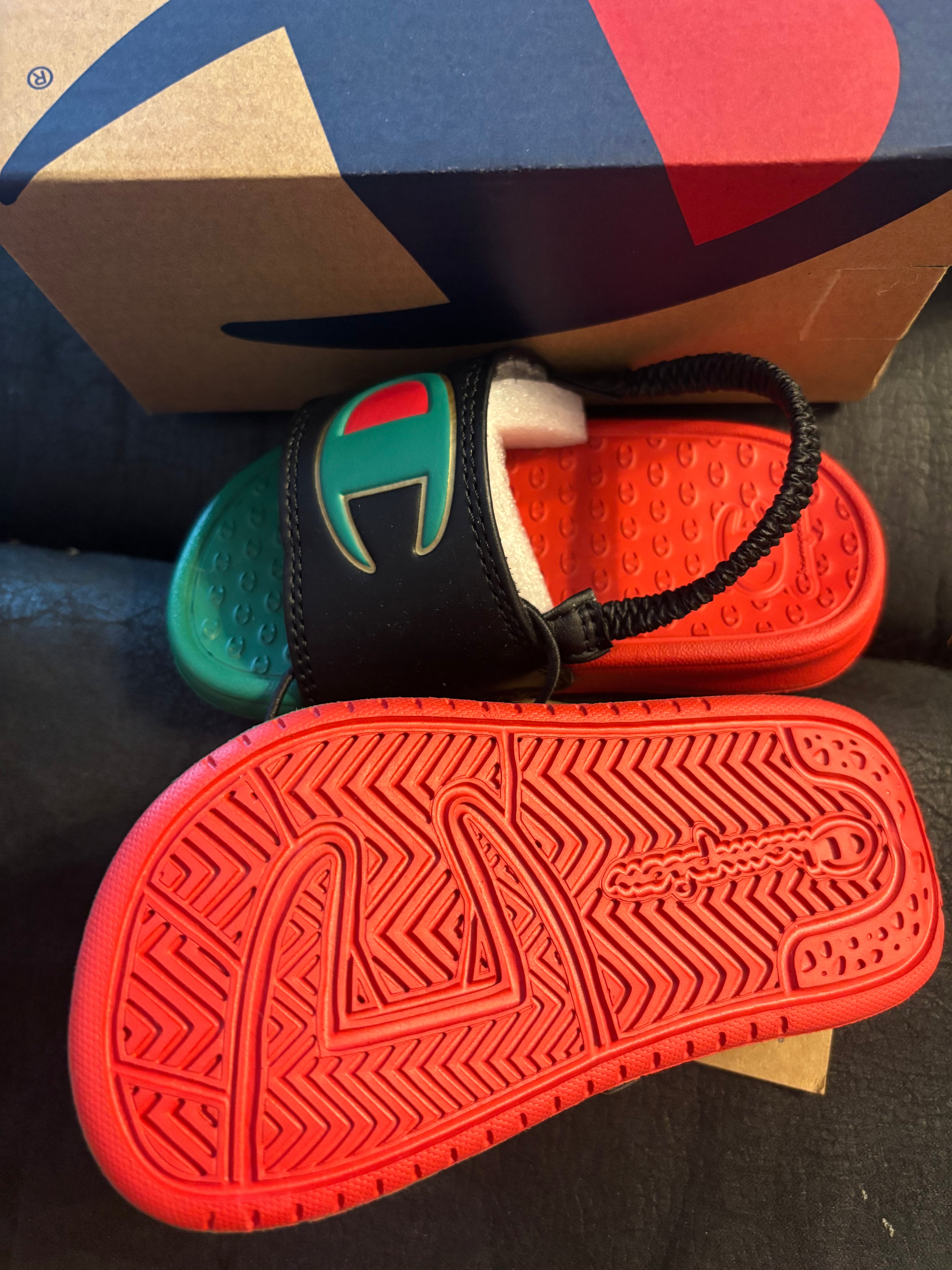 Champion Kids Rasta-Color Super Split Slides in Black, Red & Green