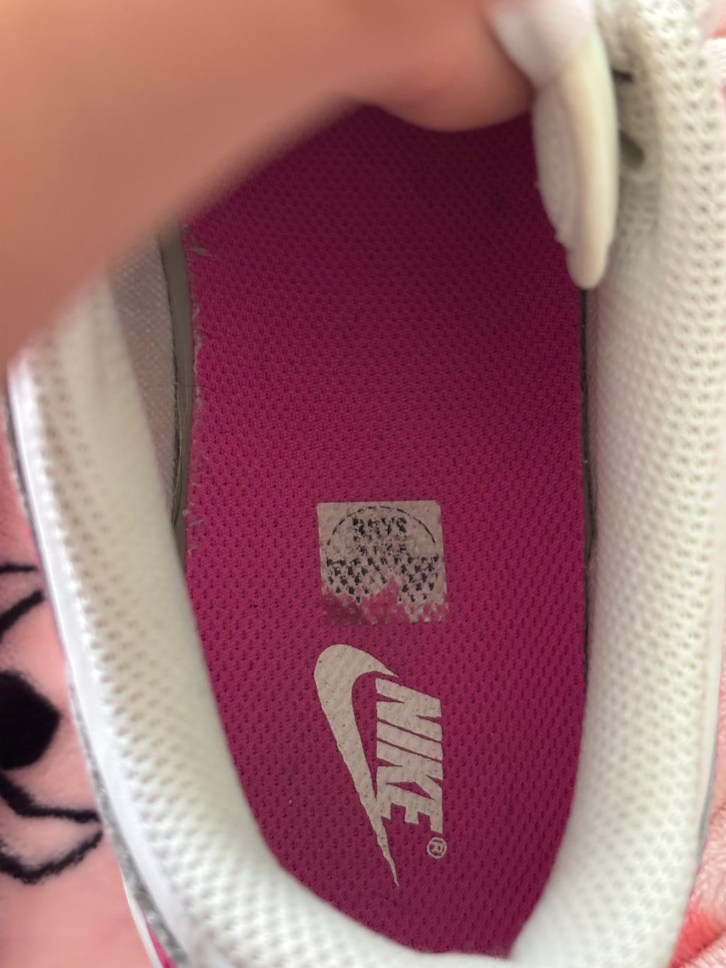 Nike Kids Dunk Low in Fuchsia and White