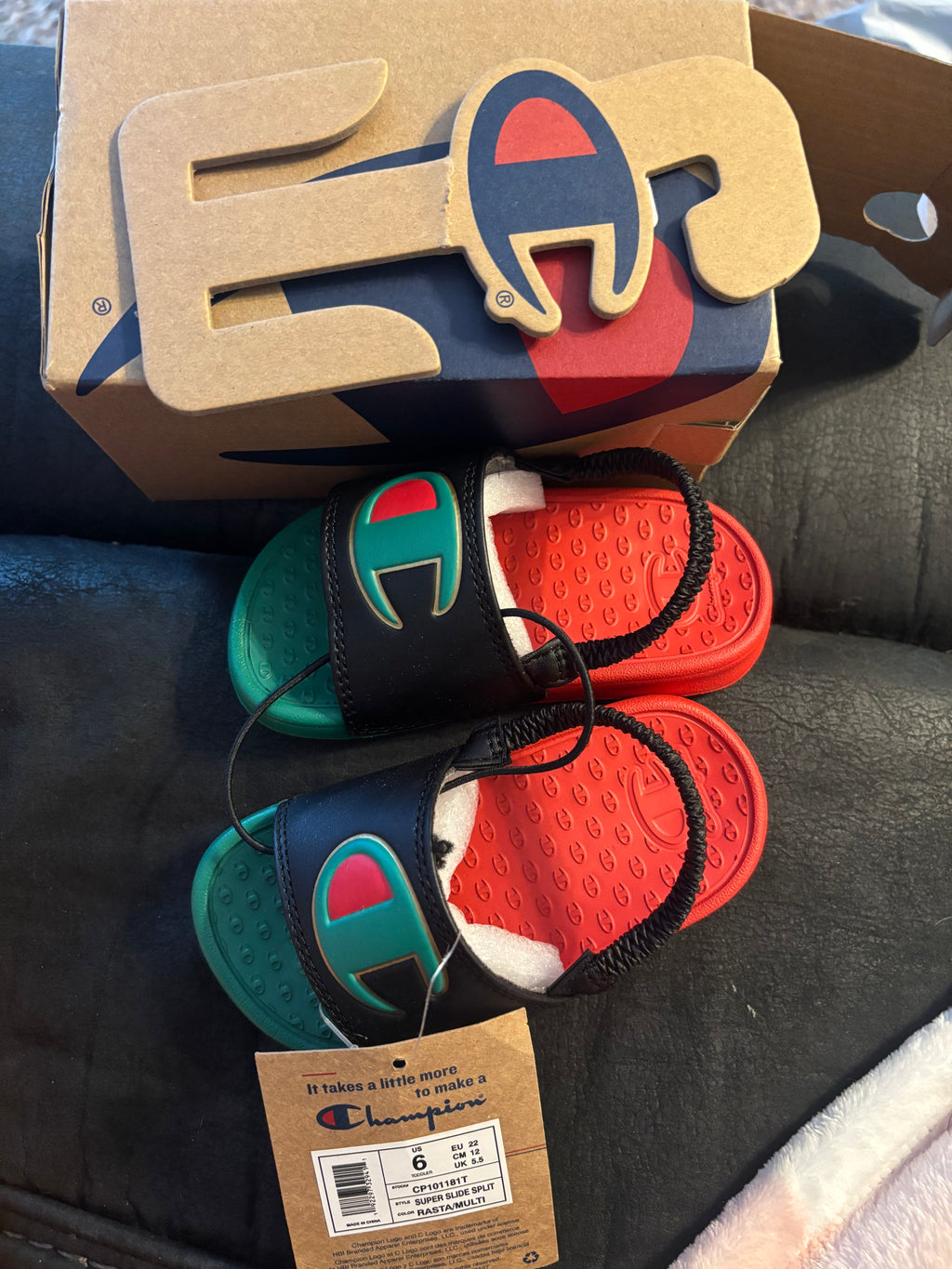 Champion Kids Rasta-Color Super Split Slides in Black, Red & Green